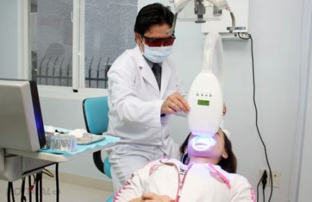 Tẩy trắng răng bằng laser tại nha khoa