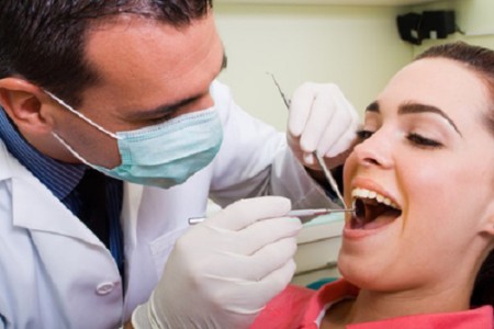 Tay nghề của BS ảnh hưởng đến độ bền răng sứ