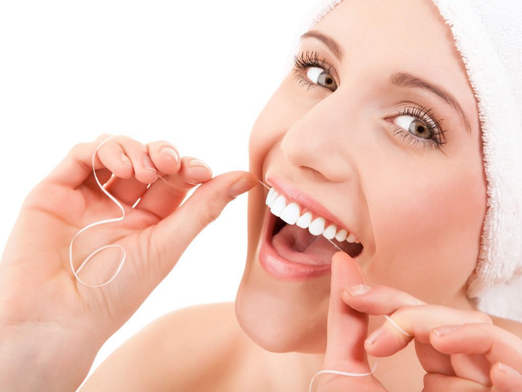 Vệ sinh răng miệng thường xuyên giúp phòng ngừa tình trạng chảy máu răng