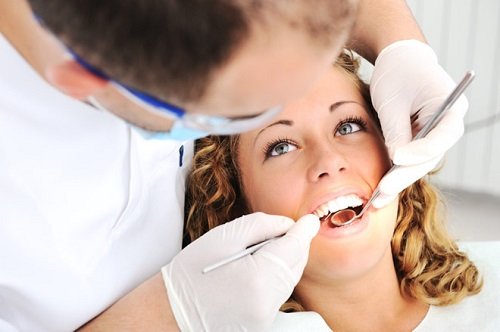 Nguyên nhân dẫn đến răng sứ bị đen viền nướu-4