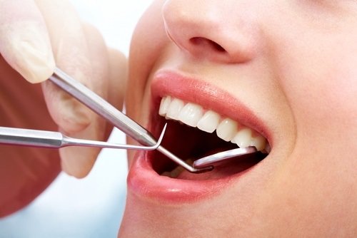 Nên chọn nha khoa uy tín khi mài răng sứ